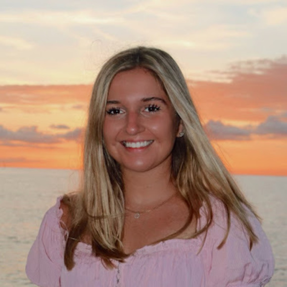 Meet your Posher, Corinne - Picture 1 of 1